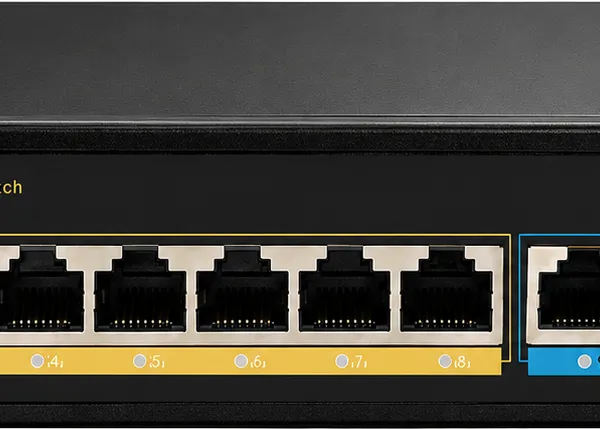 רכזת 8 פורט POE גיגה + אפלינק 2X נחושת 120W