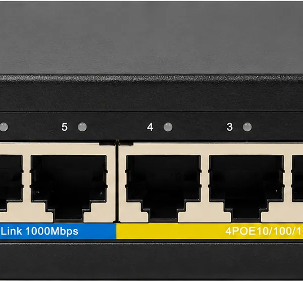 רכזת 4 פורט גיגה POE + אפלינק 2 גיגה נחושת . 60W