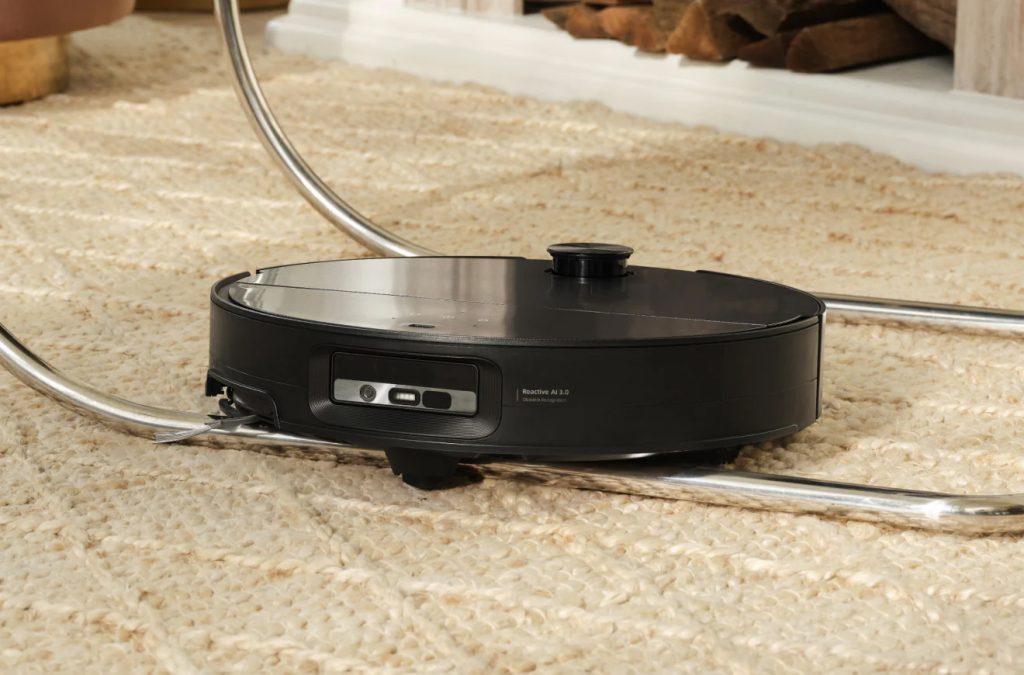 שואב אבק רובוטי ROBOROCK SAROS 10 עם עמדת מילוי וניקוז