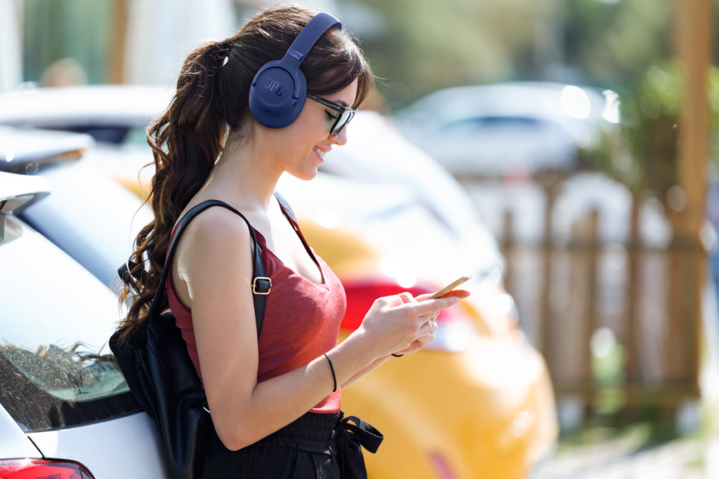 אוזניות קשת אלחוטיות TUNE 780BTNC