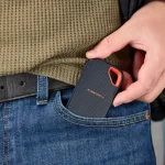 כונן SSD נייד דגם Extreme Portable SSD V3 בנפח 4TB מבית SanDisk