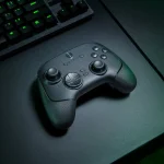 בקר אלחוטי דגם Wolverine V3 Pro 8K PC מבית Razer