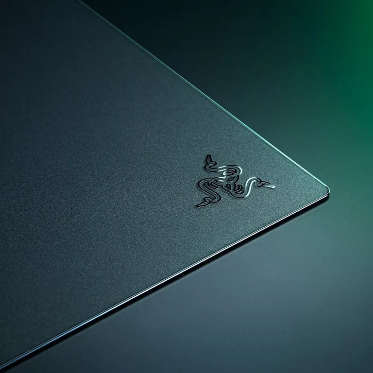 משטח עכבר גיימינג מזכוכית דגם Razer Atlas Pro בצבע שחור מבית Razer