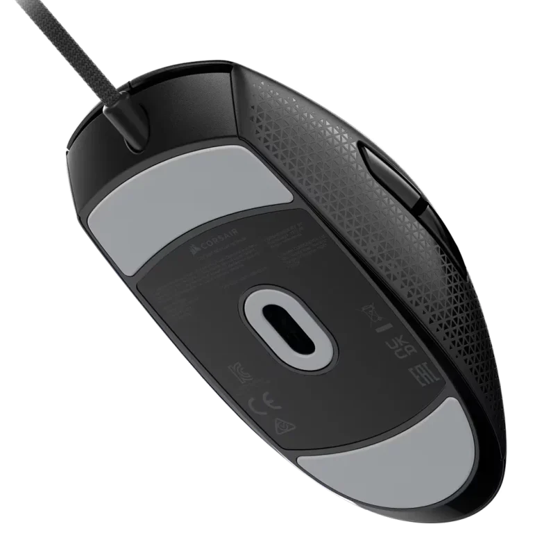 עכבר גיימינג חוטי CORSAIR M55 Lightweight – קל משקל, מהיר ומדויק