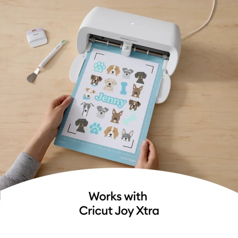 משטח עבודה Light Grip Machine Mat מבית CRICUT