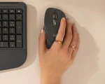 עכבר אלחוטי Signature Comfort Plus M850 L בצבע אפור מבית Logitech