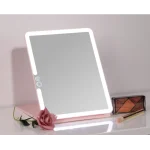 מראה מוארת QUEEN בצבע ורוד דגם MRM350 מבית MIRACASE