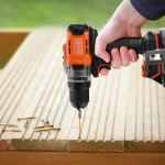 מברגת קידוח BCD382D1XC-QW מבית BLACK&DECKER
