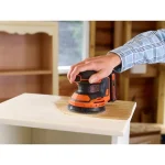 מלטשת אקצנטרית BDCROS18N-XJ מבית BLACK&DECKER