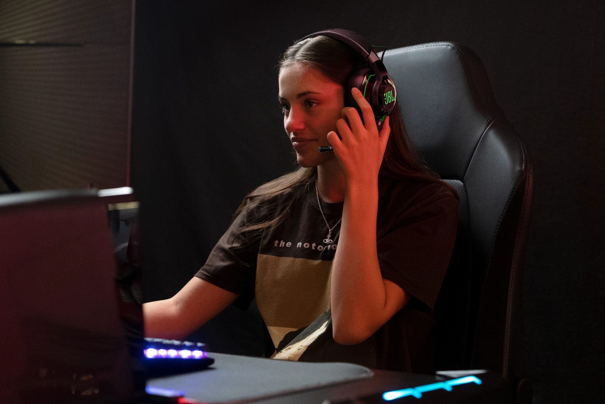 אוזניות GAMING אלחוטיות QUANTUM 910X
