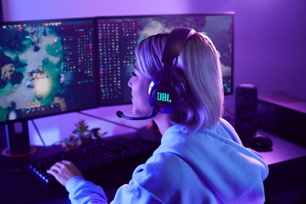 אוזניות GAMING אלחוטיות QUANTUM 610