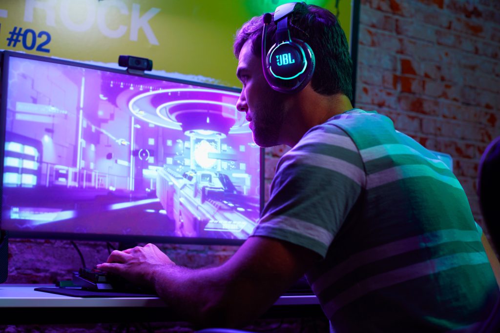אוזניות GAMING אלחוטיות QUANTUM 910