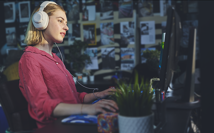 אוזניות GAMING חוטיות עם מיקרופון QUANTUM 100M2