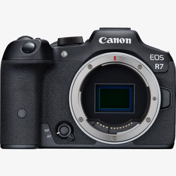 מצלמת Canon EOS R7 גוף בלבד - מבט קדמי