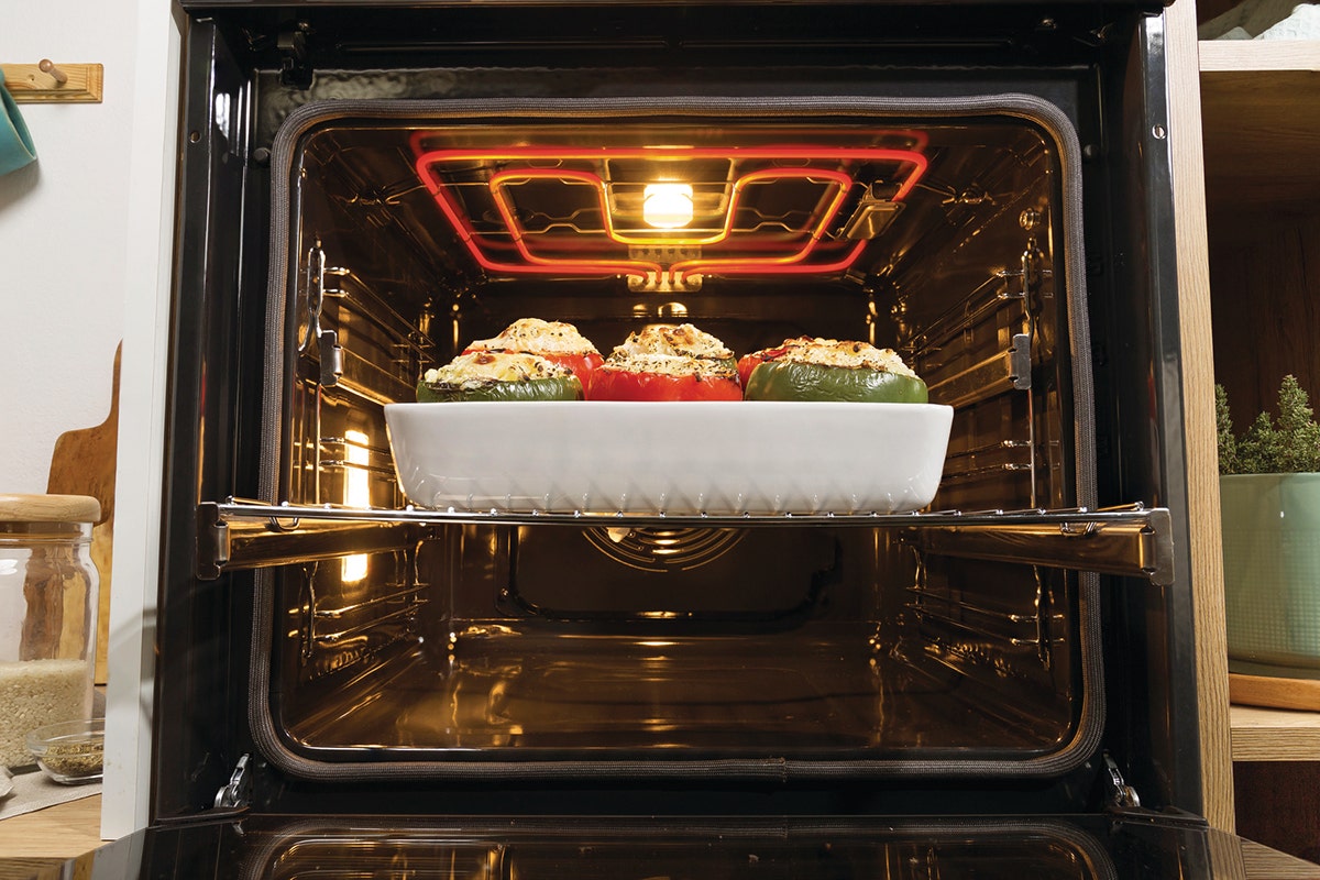 תנור בנוי gorenje בגימור זכוכית שחורה דגם OS84BG - תמונה נוספת