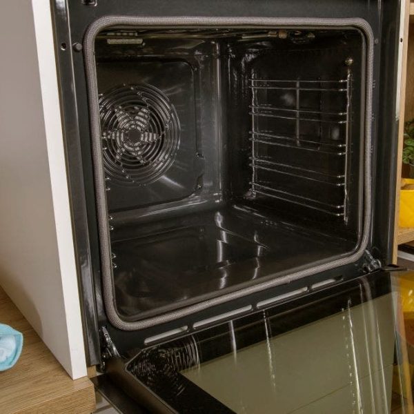 תנור בנוי פירוליטי gorenje בגימור זכוכית שחורה דגם BPSAX6747A08BG