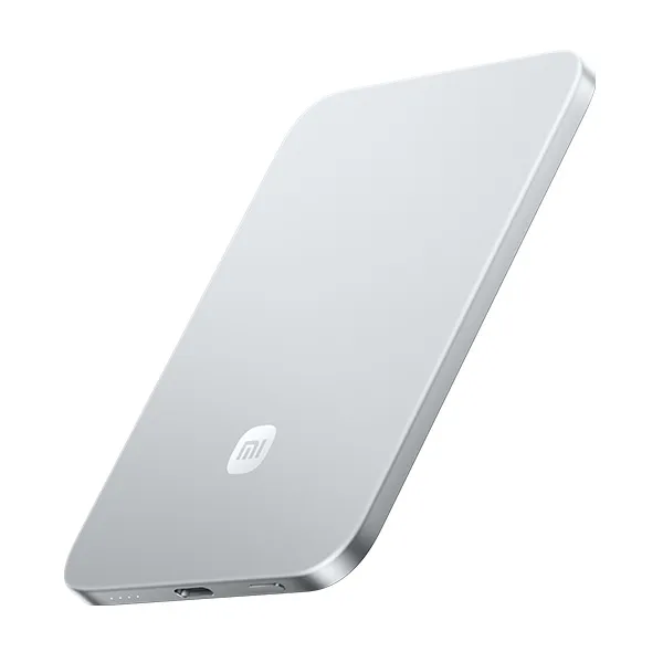 סוללת גיבוי מגנטית אולטרה דקה דגם Xiaomi UltraThin Magnetic Power Bank 5000mAh 15W בצבע כסוף