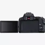 מצלמת Canon EOS 250D עם עדשת EF-S 18-55 DC III – גוף המצלמה